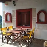 Holiday home Magnolia Traditional Stone House In *
