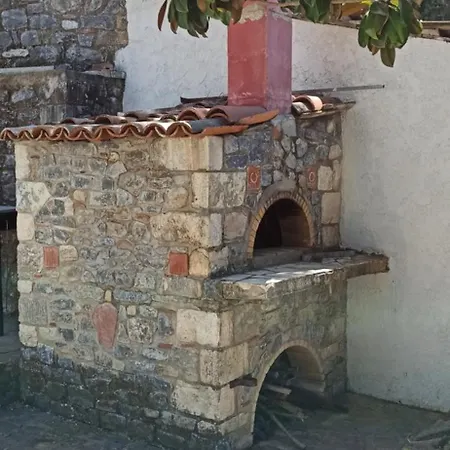 Magnolia Traditional Stone House In Tatil Evi *