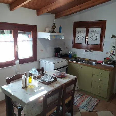 Magnolia Traditional Stone House In Tatil Evi