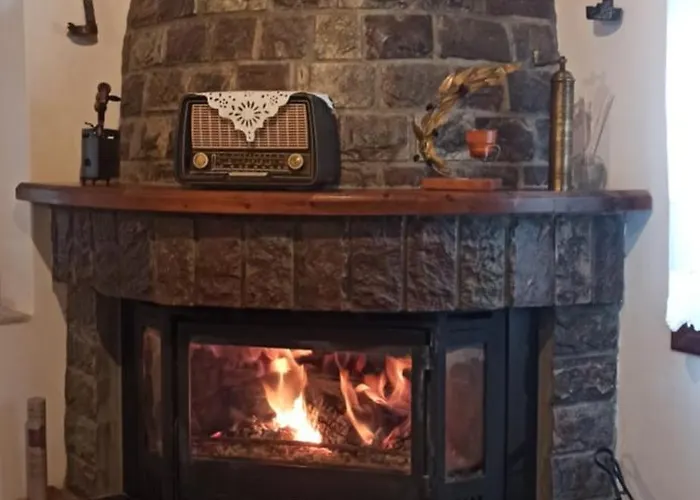 Magnolia Traditional Stone House In Holiday home *