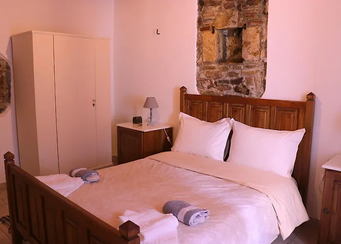 Magnolia Traditional Stone House In * Vamvakou