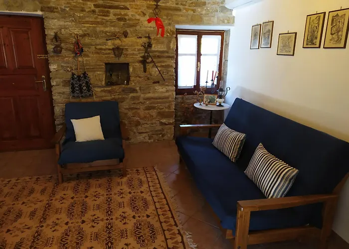 Magnolia Traditional Stone House In Holiday home *