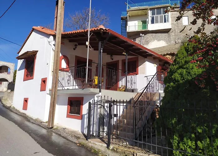 Magnolia Traditional Stone House In Holiday home